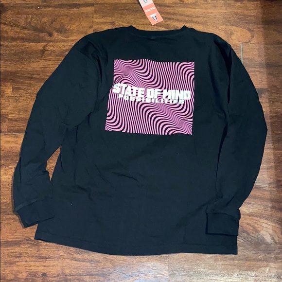 Graphic t-shirt - Picture 3 of 3